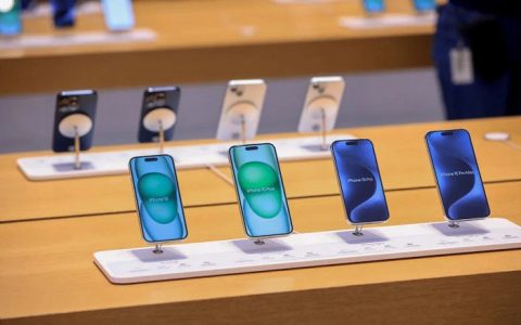 苹果中国官方首降价，iPhone15全系价格下降！