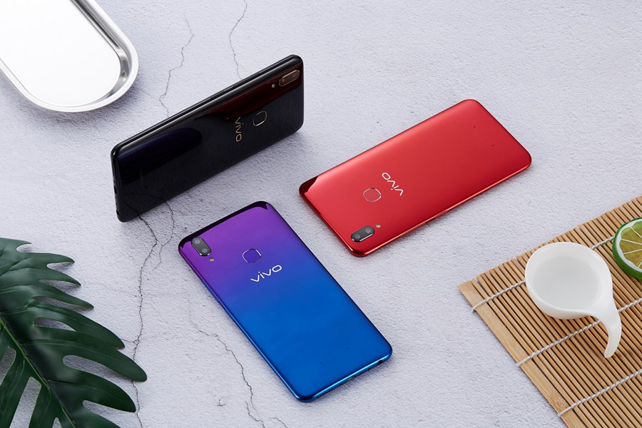 千元机颜值派 vivo Z1青春版三色对比图赏