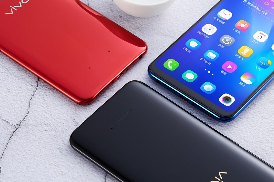 千元机颜值派 vivo Z1青春版三色对比图赏