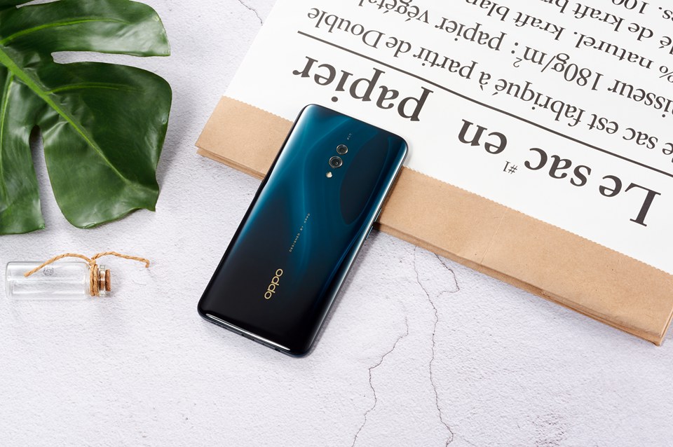 OPPO K3图赏 屏幕指纹升降摄像头