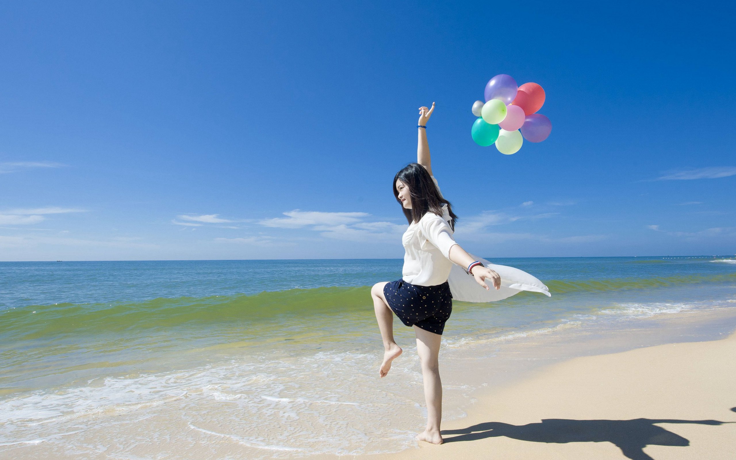 适合夏天的电脑壁纸 12张蓝绿色夏天清爽高清桌面壁纸下载