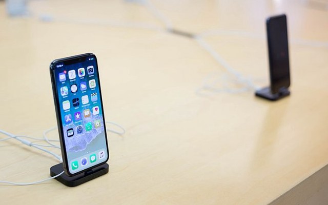 国产屏崛起 苹果要把京东方OLED屏加入iPhone供应商体系中