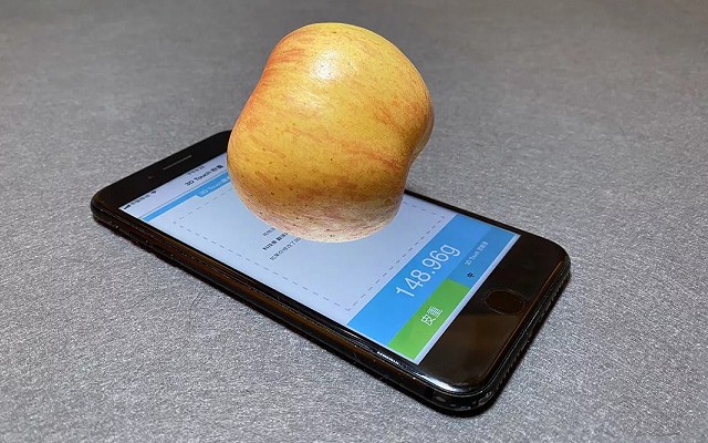 取消都好几年了 iPhone可以称重还能上热搜？网友：怀念3D touch