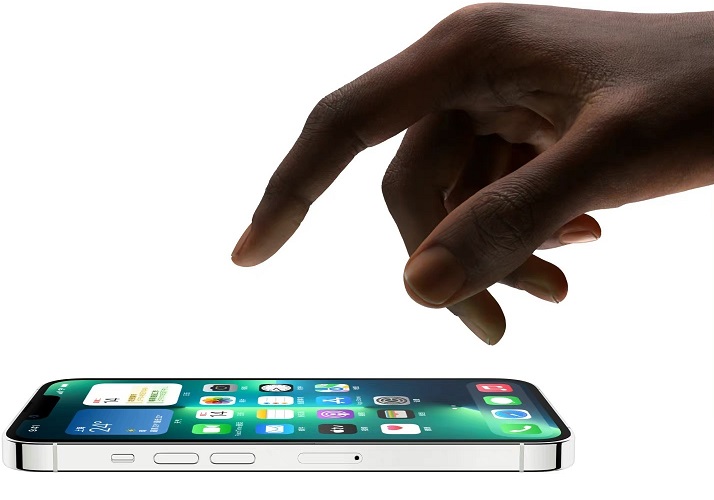 iPhone为什么坚持用直屏？曲面屏和直面屏优缺点对比