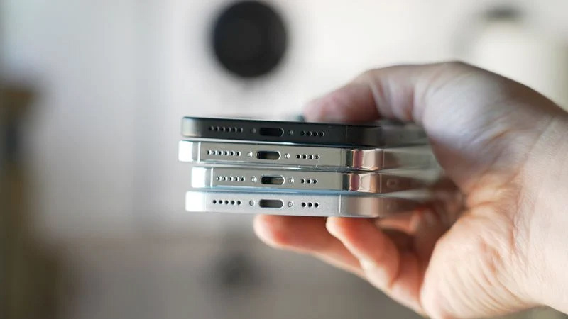 iPhone15四款机型上手，全系USB-C 接口、标配灵动岛