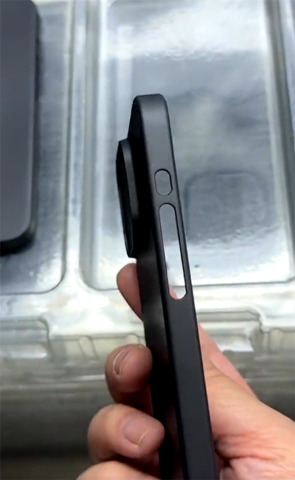 iPhone 15 Pro Max手机保护壳曝光，静音键首次被取代