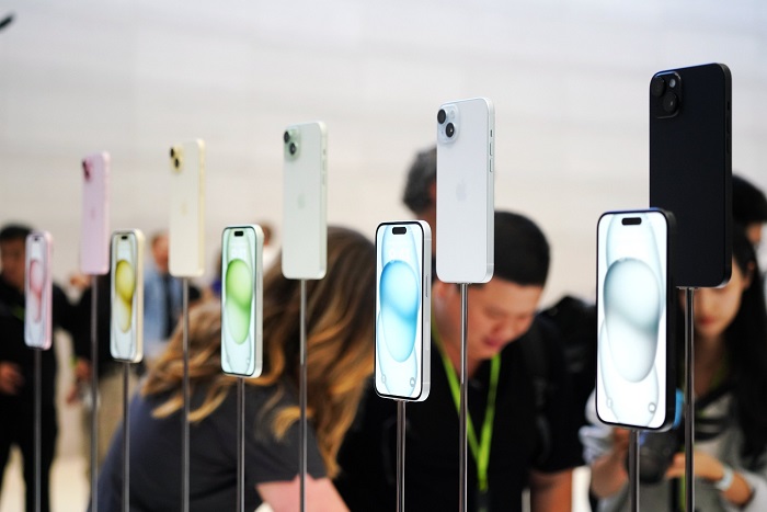 iPhone 12辐射超标，苹果对员工下达“封口令”！