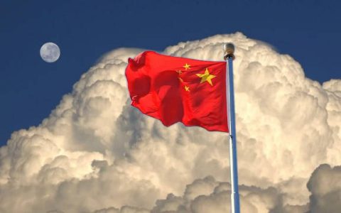 飘扬的五星红旗动态背景图，微信朋友圈红旗视频封面下载