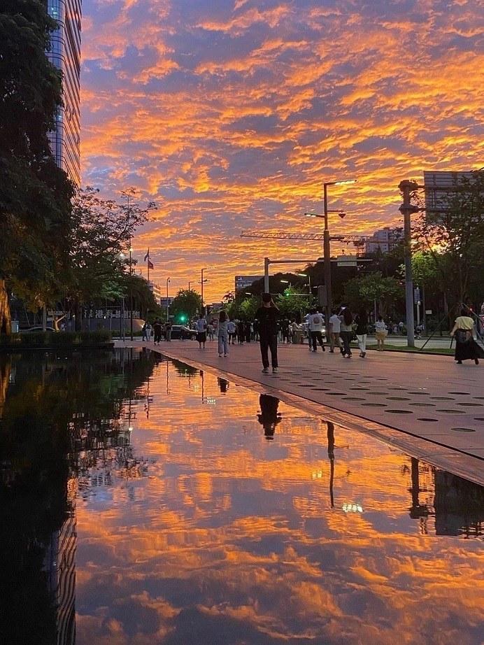 落日余晖背景图，简约唯美的落日余晖朋友圈封面下载