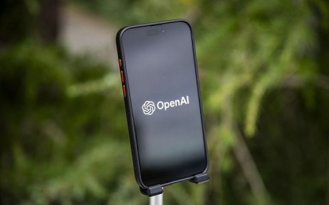 iPhone上或安装ChatGPT，但别高兴太早！